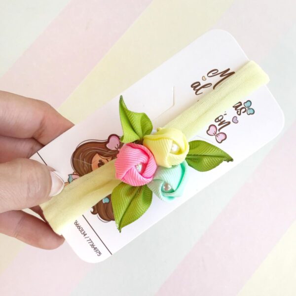 Vincha para bebé con flores hechas de cinta - Imagen 2