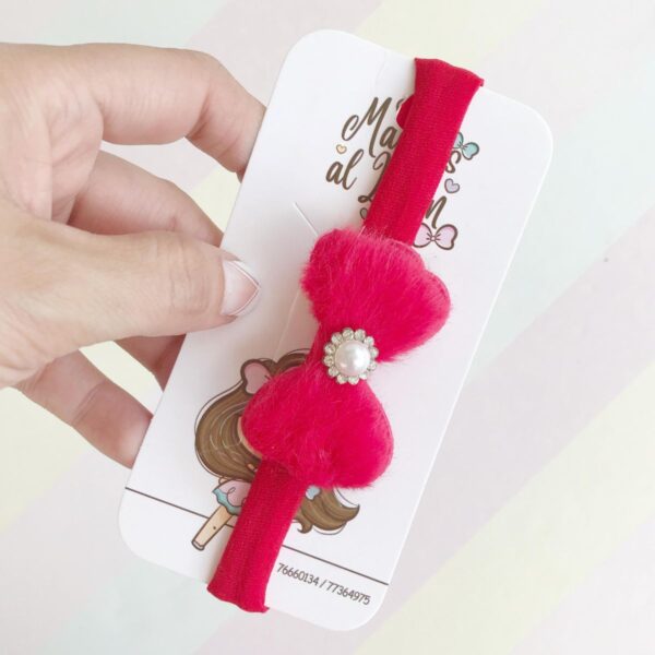 vincha para bebé con corbata de pelusa roja
