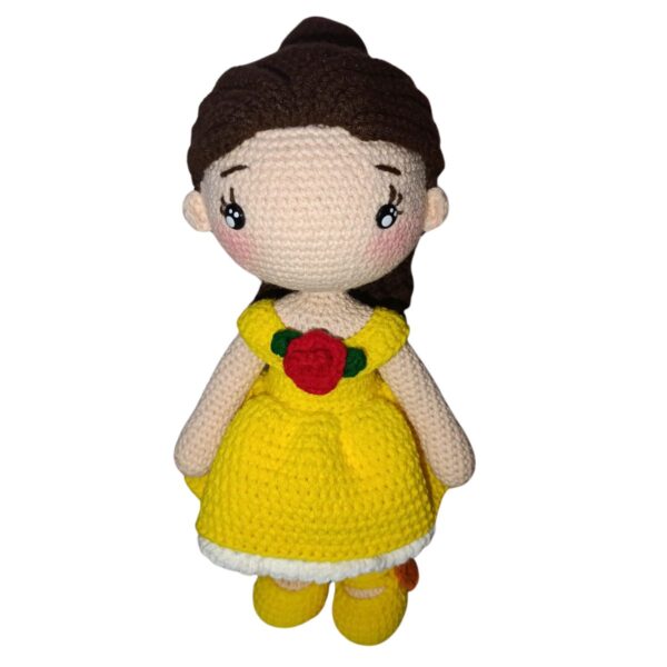 Amigurumi de Princesita Bella de ensueño tejida a mano