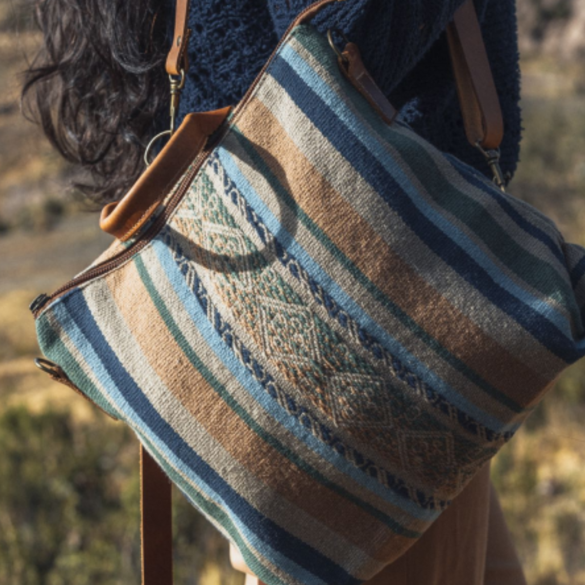 Puriq Crossbody Backpack - Imagen 2