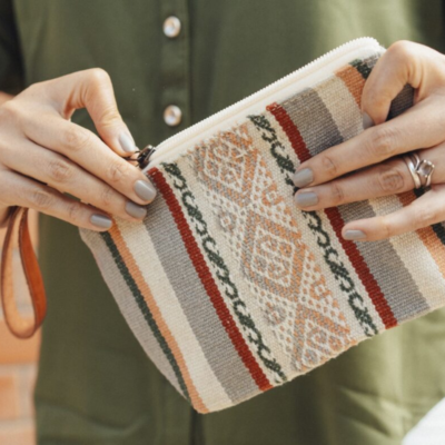 Makeup Pouch – Estuche de Maquillaje de Aguayo